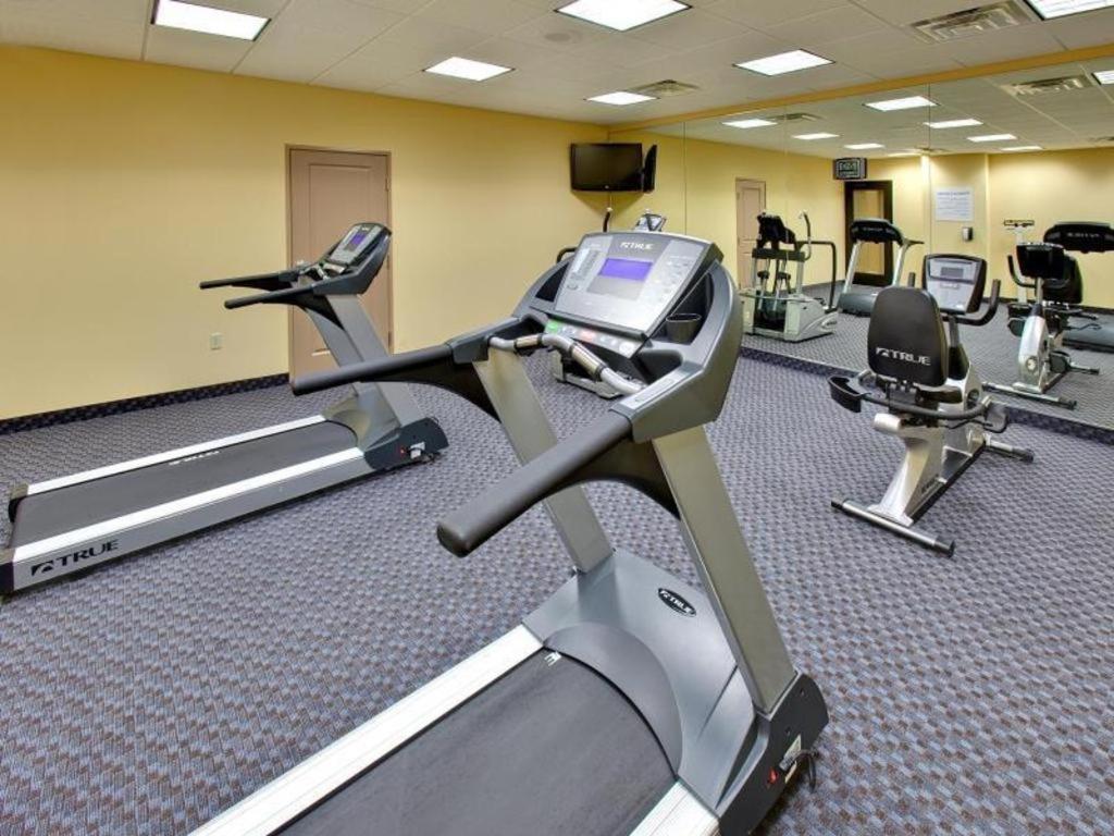 Holiday Inn Express Hotel & Suites Grand Island By Ihg Bagian luar foto