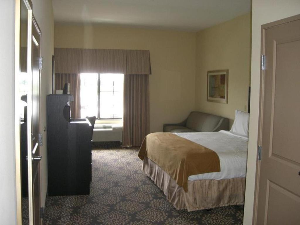 Holiday Inn Express Hotel & Suites Grand Island By Ihg Bagian luar foto