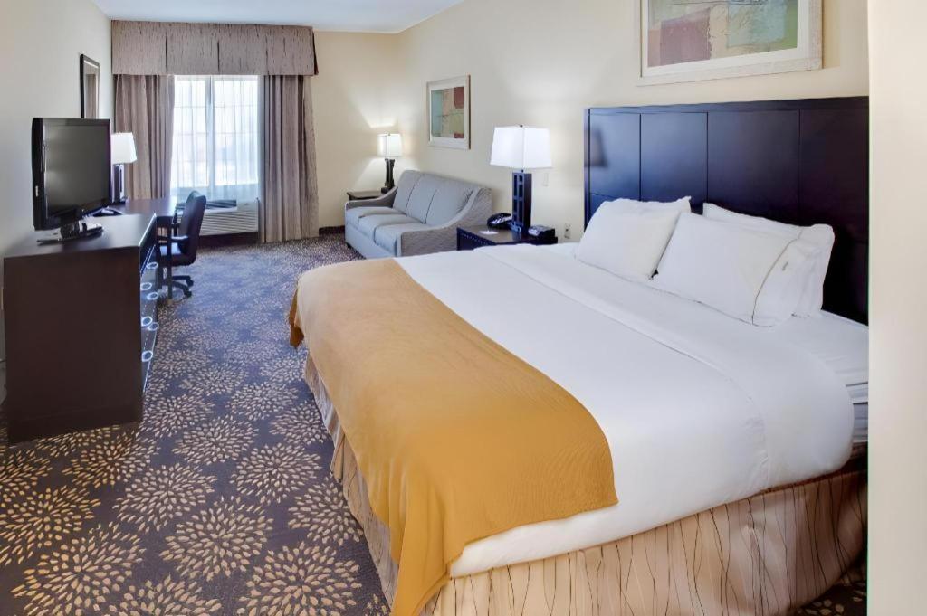 Holiday Inn Express Hotel & Suites Grand Island By Ihg Bagian luar foto