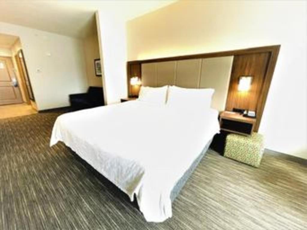 Holiday Inn Express Hotel & Suites Grand Island By Ihg Bagian luar foto