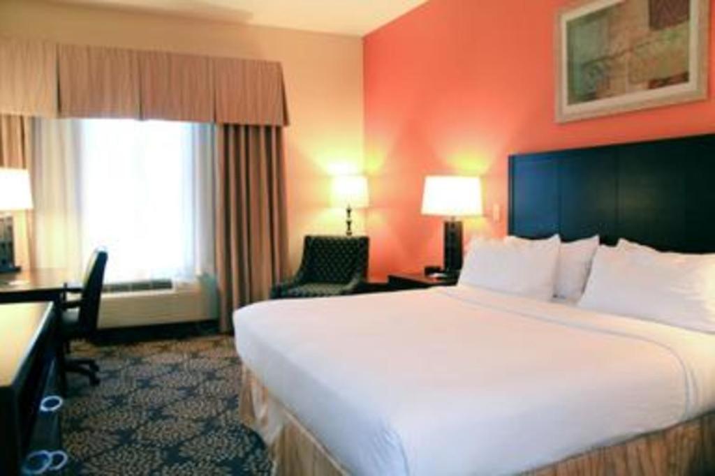 Holiday Inn Express Hotel & Suites Grand Island By Ihg Bagian luar foto