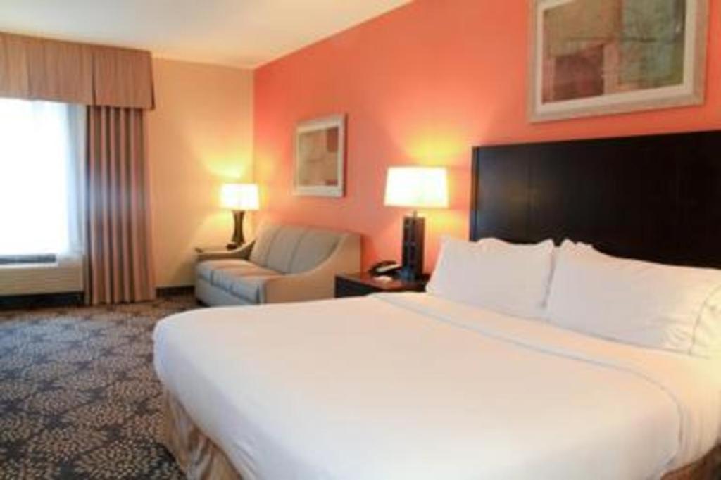 Holiday Inn Express Hotel & Suites Grand Island By Ihg Bagian luar foto