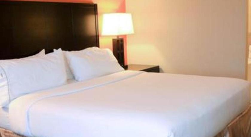 Holiday Inn Express Hotel & Suites Grand Island By Ihg Bagian luar foto